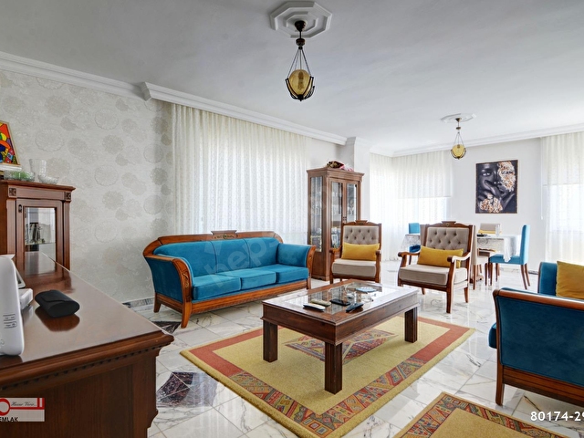 Sirinyali Da Cadde Uzeri Sitede Full Kredi Imkani 3 1 Daire 80174 2940 Hurriyet Emlak