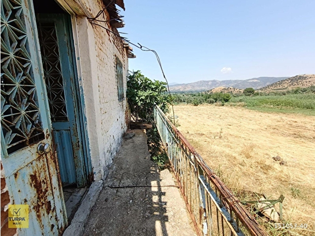 Ödemiş Emirli Köyiçi Tarla ve İki Katlı Ev - Görsel 17