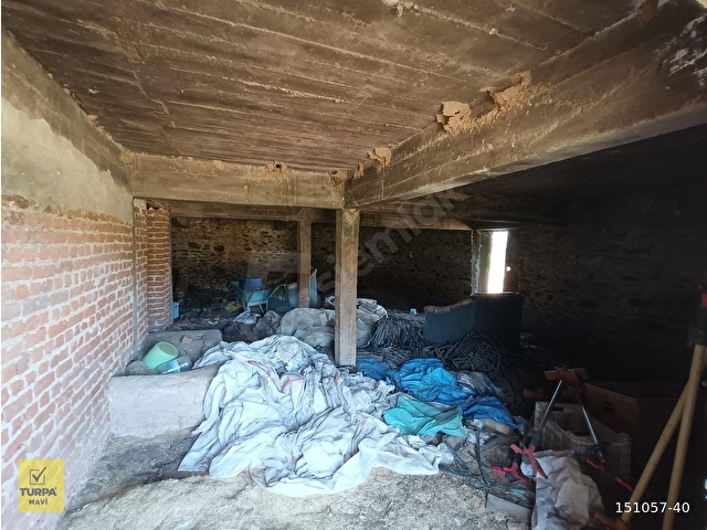 Ödemiş Emirli Köyiçi Tarla ve İki Katlı Ev - Görsel 14