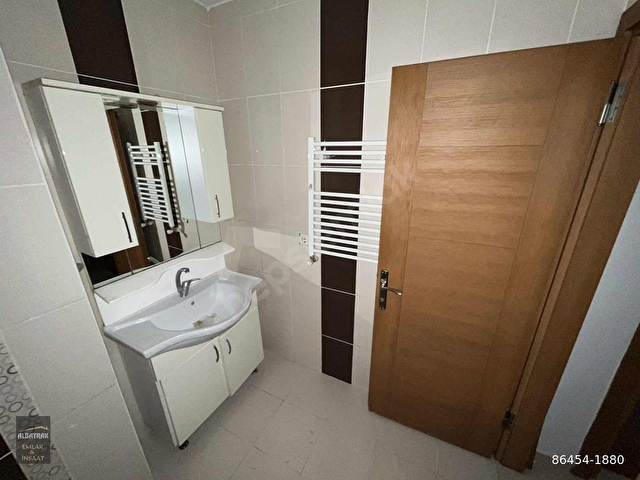 ALBAYRAKTAN ÇARŞI VE PAZARA YAKIN/AYRI MUTFAK/BOŞ 2+1 FERAHDAİRE - Görsel 29