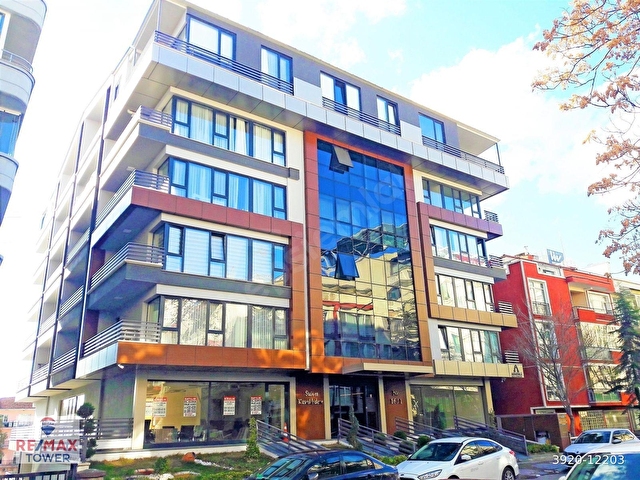 KAVAKLIDERE SUITESTE 1+1 BAKIMLI DAİRE..