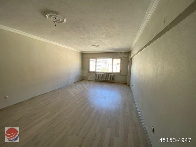 ULUS SİTESİNDE ARAKAT KAPALI OTOPARKLI 3+1 KİRALIK DAİRE . - Görsel 7