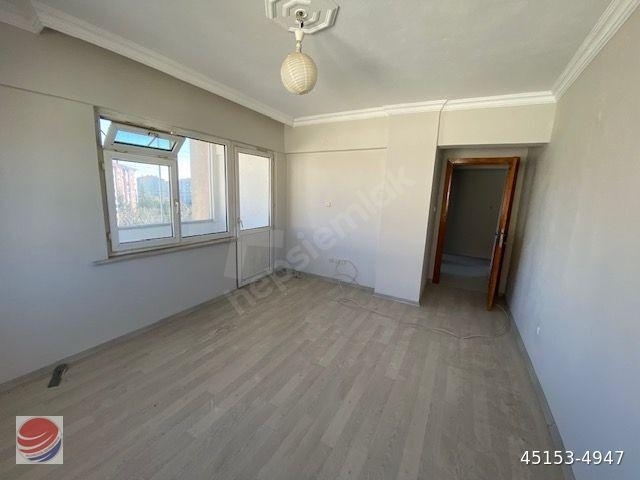 ULUS SİTESİNDE ARAKAT KAPALI OTOPARKLI 3+1 KİRALIK DAİRE . - Görsel 15