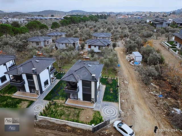 AVCIDAN 400m2 ARSA İÇERİSİNDE TAM MÜSTAKİL 3+1 VİLLA - Görsel 2