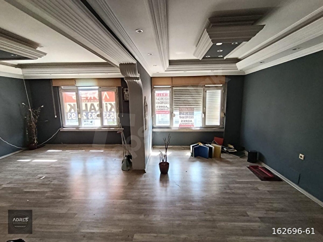 ÇAMLIBELDE ASANSÖRLÜ YARI EŞYALI KİRALIK OFIS - Görsel 9