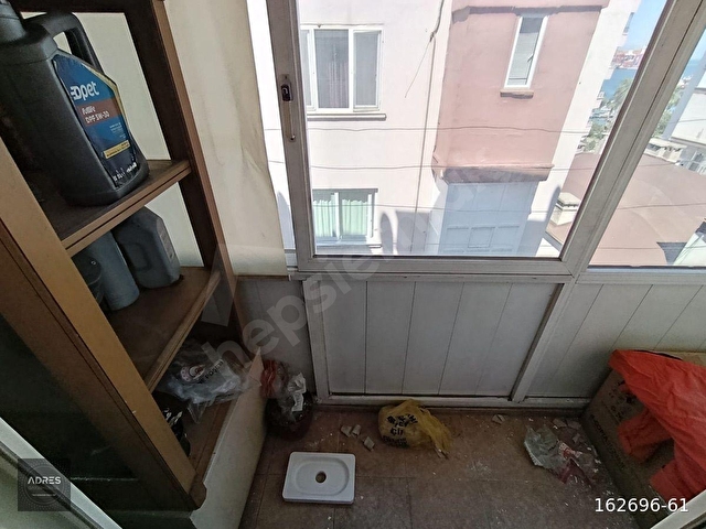 ÇAMLIBELDE ASANSÖRLÜ YARI EŞYALI KİRALIK OFIS - Görsel 13