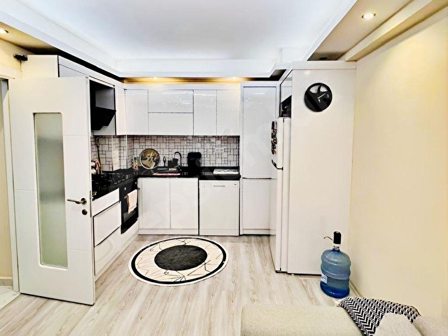 KARŞIYAKA ALAYBEYDE MERKEZİ KONUMDA 1+1 KİRALIK DAİRE - Görsel 11