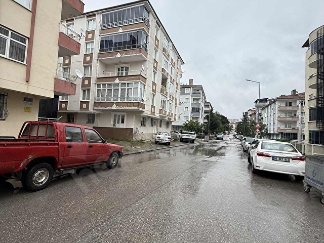 ÇABUK EMLAKTAN ESENTEPEDE SATILIK DUBLEKS DAİRE - Görsel 3