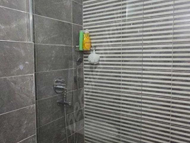 ÇEŞME AYASARANDA, DENİZE SIFIR TURİSTİK TESİSTE SÜİT DAİRE - Görsel 8