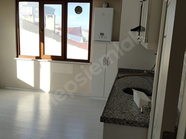 ÇELEBİ EMLAKTAN TEK BLOKLU SİTEDE SATILIK DAİRE - Görsel 3