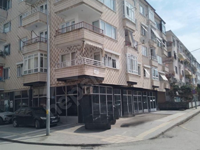 Yalova Merkez Fevzi Çakmak Mahallesinde 185m² Satılık Dükkan - Görsel 9