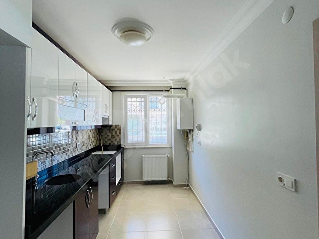 KURTKÖY MERKEZ DE METROYA YAKIN KİRALIK 2+1 BOŞ DAİRE - Görsel 10