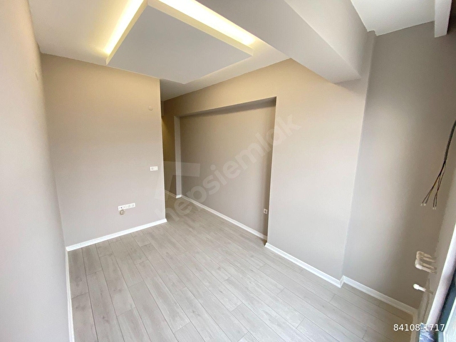 Sedat Kirtetepe Caddesinde Kiralık Stüdyo Ofis - Görsel 3