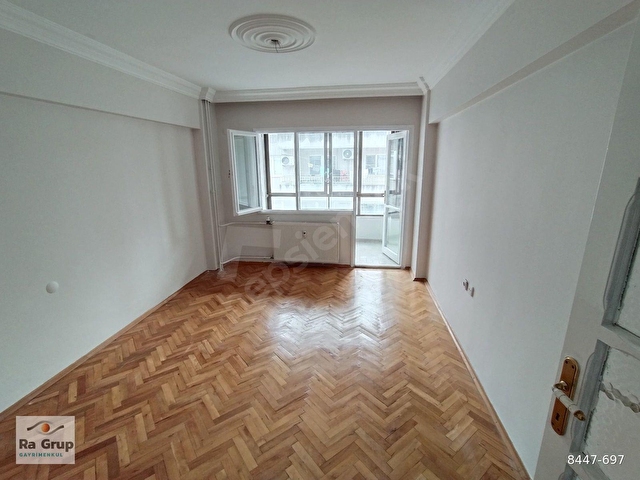 KARŞIYAKA GİRNE BULVARI YAKINI 154 M2 BAKIMLI 3+1 DAİRE Ö-19 - Görsel 7