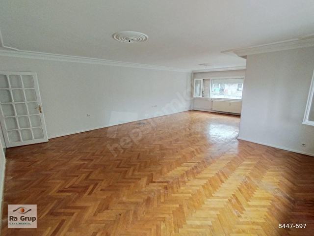KARŞIYAKA GİRNE BULVARI YAKINI 154 M2 BAKIMLI 3+1 DAİRE Ö-19 - Görsel 5