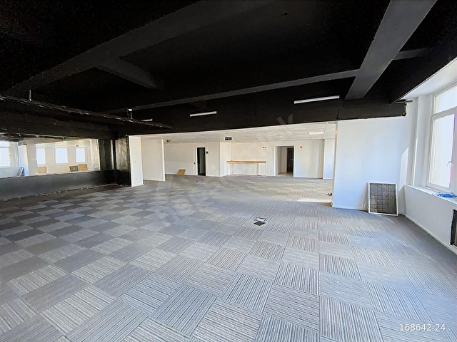 Maslak ta Taşınmaya Hazır Kiralık 1290m2 Ofis Katı - Görsel 3