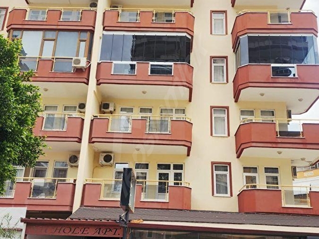 2+1 AYRI MUTFAKLI GENİŞ KULLANIŞLI AVM KARŞISI DAİRE