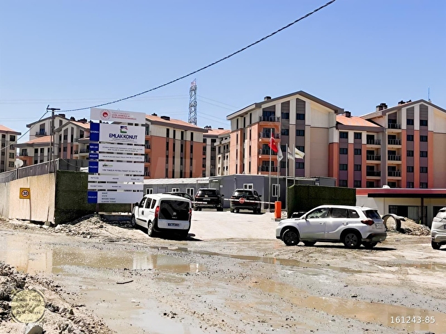 EMLAK KONUT YAKININDA HAVAALANI YAKINI BAKLALI CADDESİNDE FIRSAT - Görsel 2