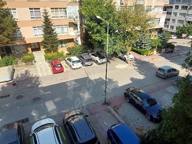 ÇANKAYA AYRANCI TİREBOLU SOKAKTA SATILIK 3+1 KOMBİLİ DAİRE - Görsel 6