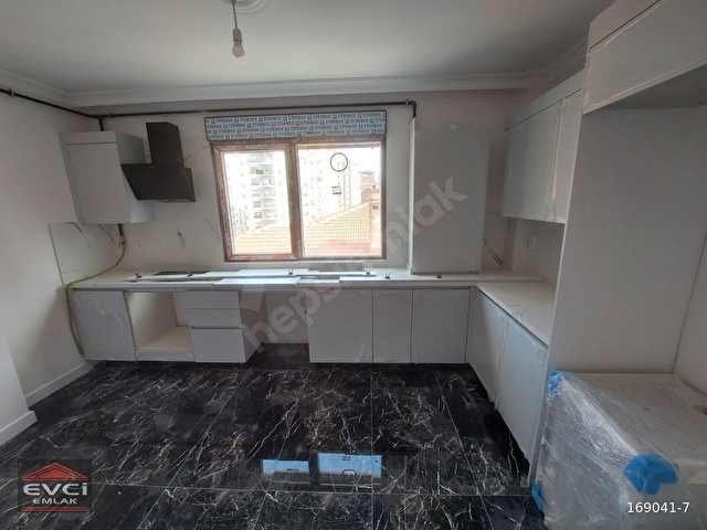 EVCİDEN, 112 m2 NET, 3+1, 6.KAT, BALKON VE EBEVEY BANYOLU. - Görsel 2