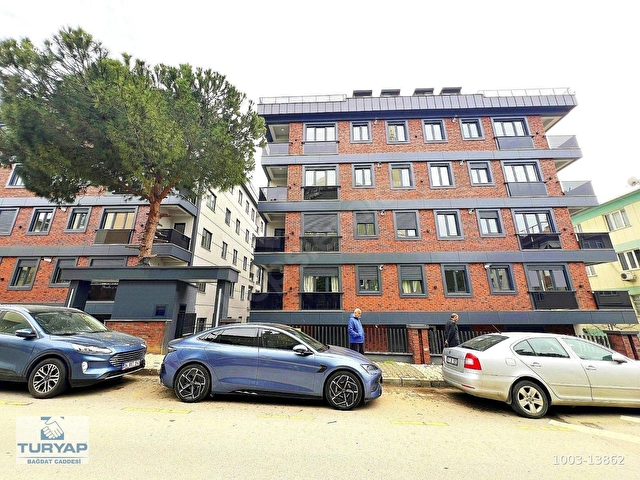 TURYAPTAN ÖN CEPHE EBEVEYN BANYOLU GENİŞ 3+1 DAİRE