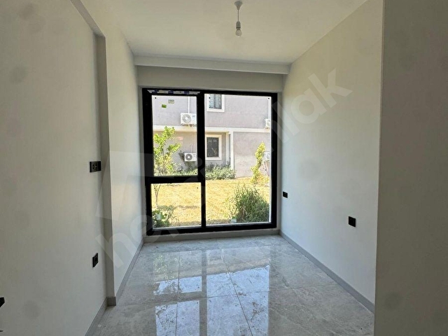 Murat Çimen den Vali Bahcesinde Havuzlu 2+1 Kiralık Daire - Görsel 23