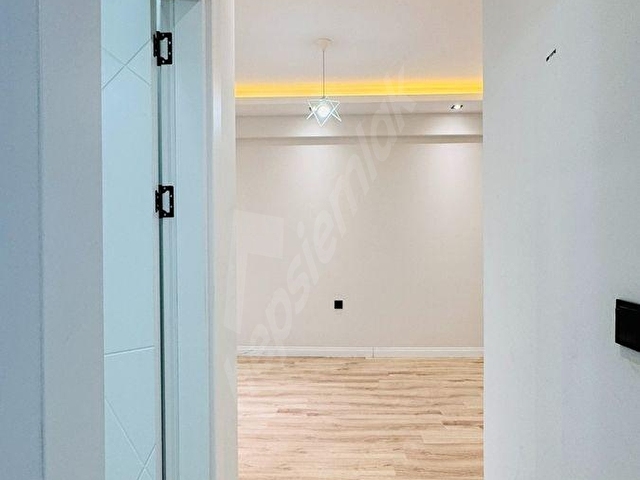 REDSTONEDAN UYSAL BOULEVARD SİTESİNDE BULVAR CEPHE 1+1 DAİRE - Görsel 11
