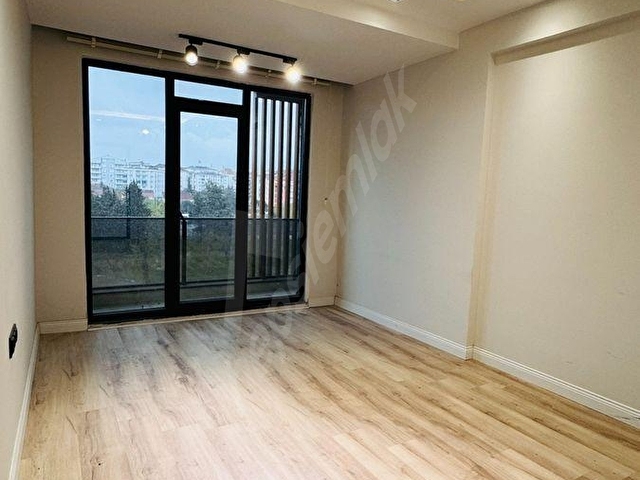 REDSTONEDAN UYSAL BOULEVARD SİTESİNDE BULVAR CEPHE 1+1 DAİRE - Görsel 12