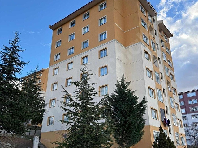 BLR GROUPTAN 2.ETAP TOKİDE 2+1 ARA KAT KİRALIK DAİRE