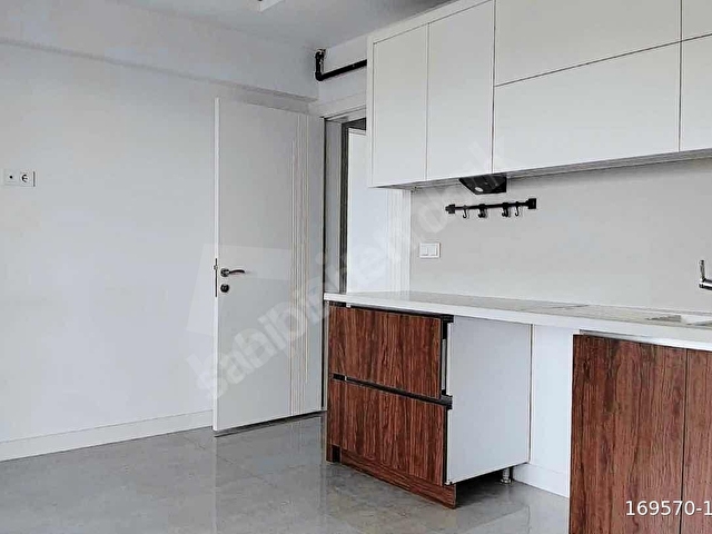 ŞEMİKLERDE CADDE ÜZERİ SATILIK EBEVEYN BANYOLU 3+1 LÜX - Görsel 20