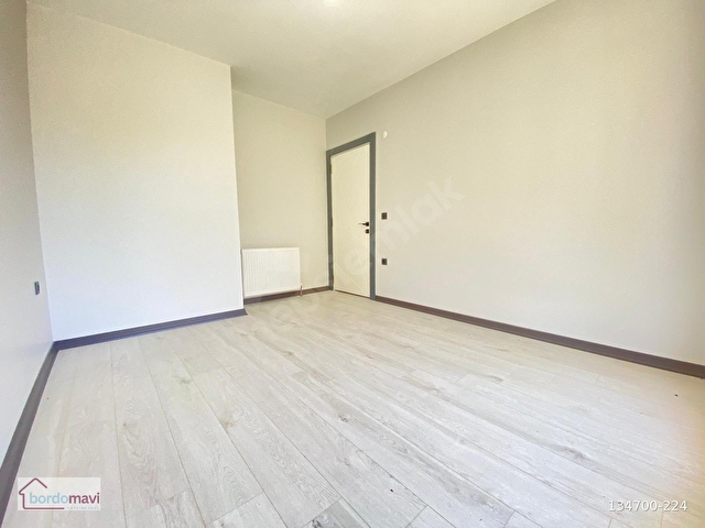BEYLİKDÜZÜNDE GENİŞ BAHÇELİ YATIRIM İÇİN BÜYÜK FIRSAT LUX DAİRE - Görsel 2