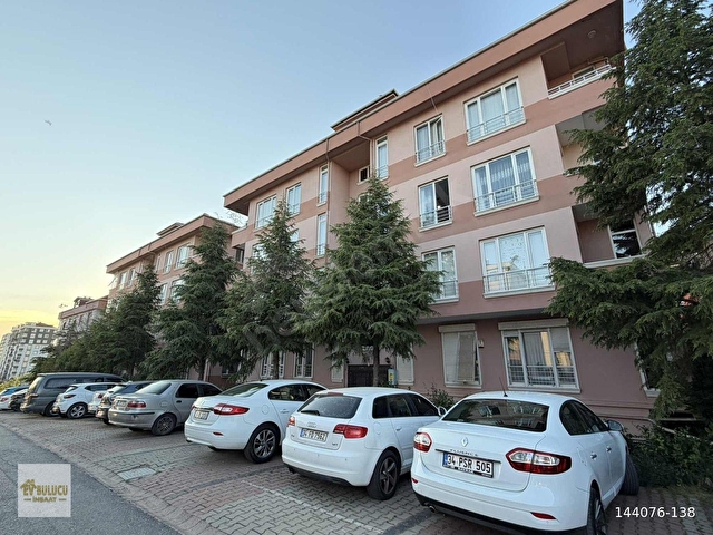 İKBAL CD ! 135 M SATILIKK 3+1 GÖBEK DAİRE GENİŞ FERAH ARAKAT !
