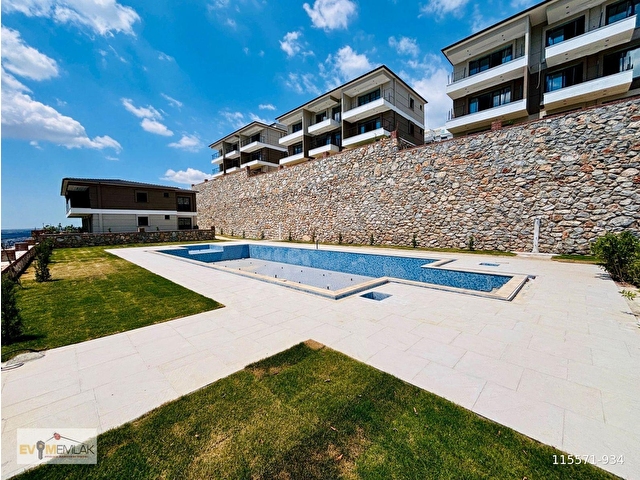 Didim Akbükte Panoramik Deniz Manzaralı 1+1 Satılık Yazlık Daire