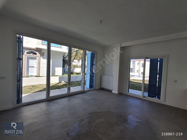 Ayvalık Şirinkent İlios Evlerinde Deniz manzaralı 4+2 Villa - Görsel 7