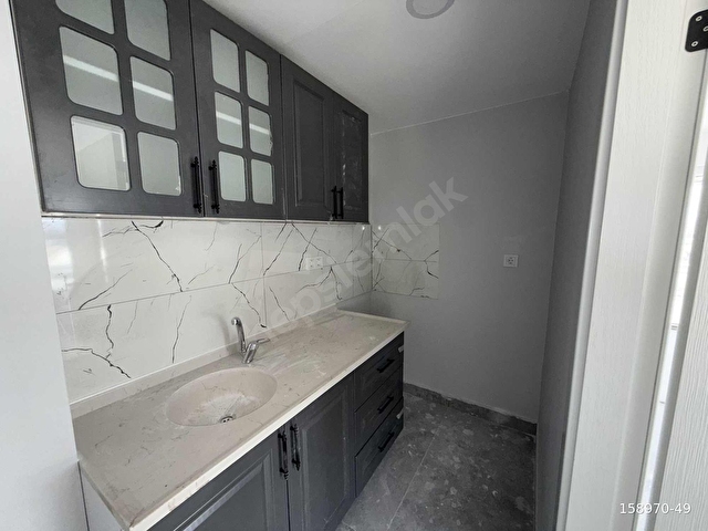 POZİTİF CENTERDA KİRALIK OVAL OFİS - Görsel 9
