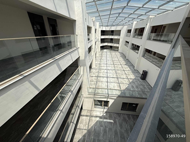 POZİTİF CENTERDA KİRALIK OVAL OFİS - Görsel 3