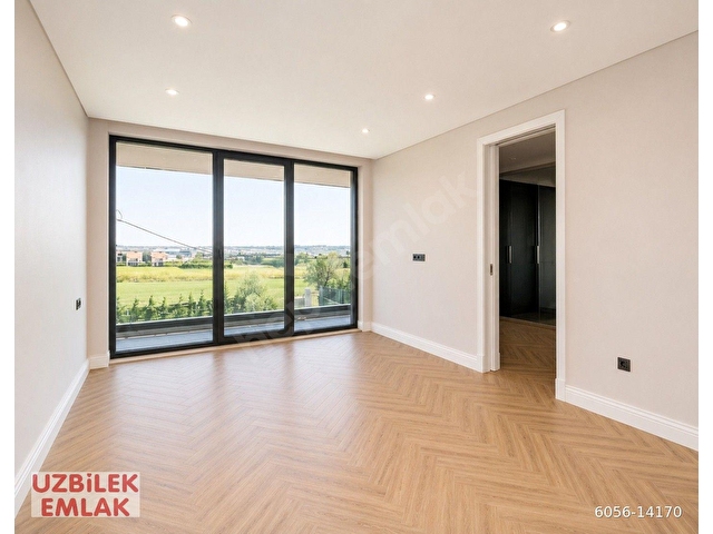 Silivri Ortaköyde Akıllı Ev Sistemli Lüks 7+1 Villa | Havuzlu | 652 m² Arsa - Görsel 12