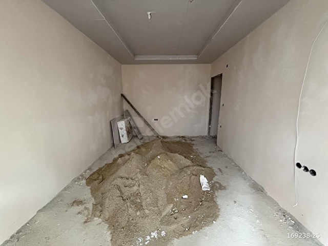 HALKALI NAYMANDA SÜPER KONUMDA SATILIK 2+1 FIRSAT DAİRE - Görsel 5