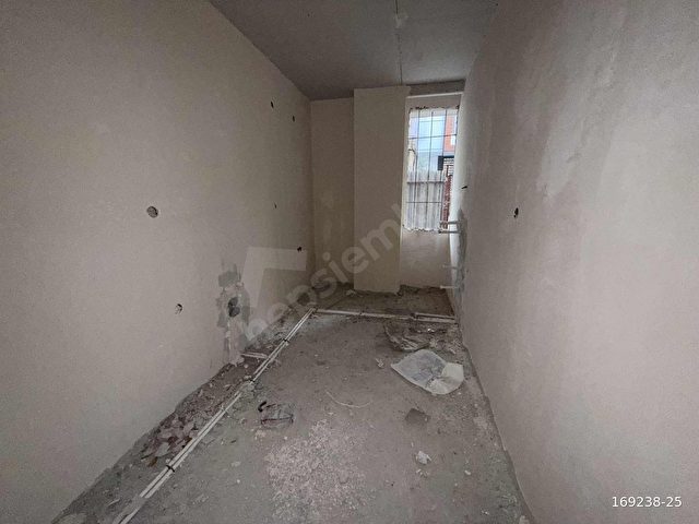 HALKALI NAYMANDA SÜPER KONUMDA SATILIK 2+1 FIRSAT DAİRE - Görsel 13