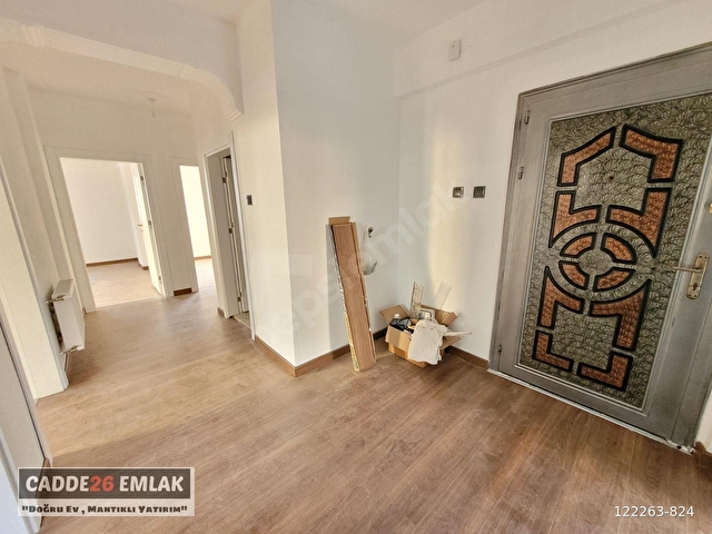 CADDE26 DAN EMEK MAHALLESİNDE İÇİ KOMPLE YENİLENMİŞ 3+1 DAİRE - Görsel 18