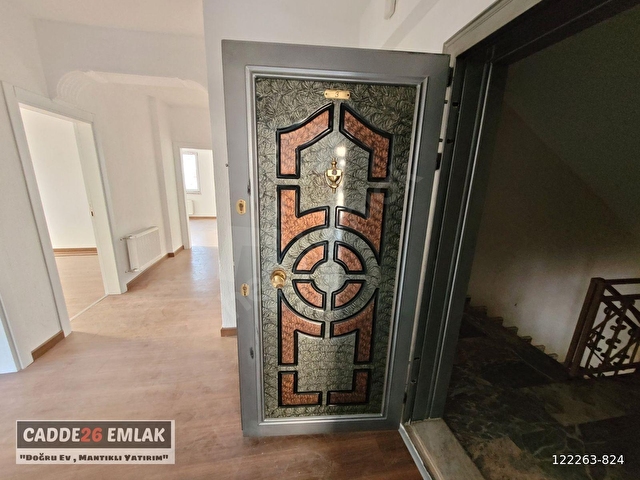 CADDE26 DAN EMEK MAHALLESİNDE İÇİ KOMPLE YENİLENMİŞ 3+1 DAİRE - Görsel 20