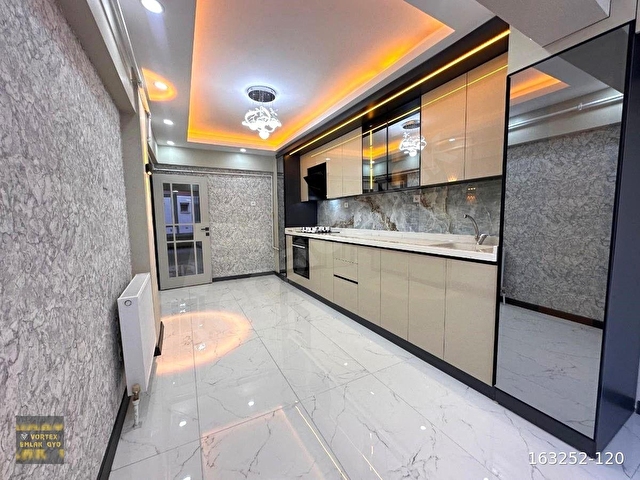 SİNCAN PLEVNE MAHDE 3+1 ARA KATTA GENİŞ M2 ULTRA LÜX YAPILI - Görsel 2