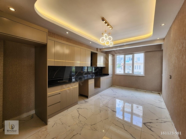 BELKIZDA GÖZLERİ KAMAŞTIRAN GÖZDE KONUMDA ULTRALÜX 3+1 DAİRE - Görsel 6