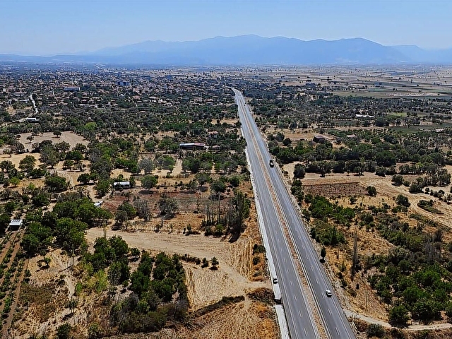TAVAS KARAHİSARDA 2.663 m² MEYVE AĞAÇLI SATILIK BAĞ - Görsel 14