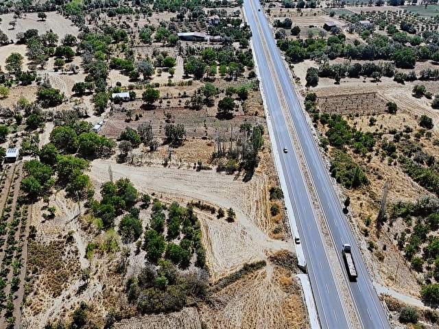 TAVAS KARAHİSARDA 2.663 m² MEYVE AĞAÇLI SATILIK BAĞ - Görsel 15