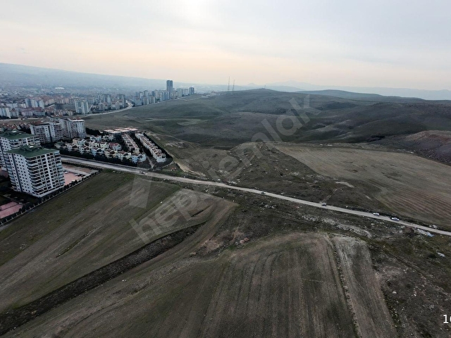 Emlakçı Nevzattan Susuz Belörende 390 m2 kök tapu - Görsel 6