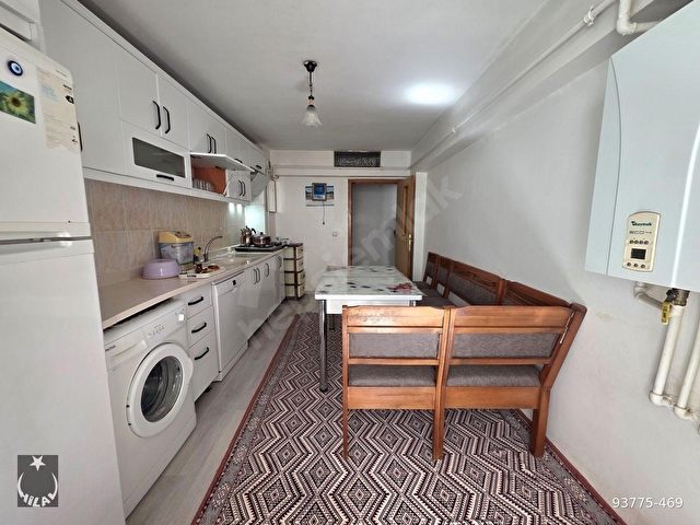 HİLALDEN SAAT KULESİ DİBİ 125M2 KAT KONUMUNDA KİLERLİ 3+1 DAİRE