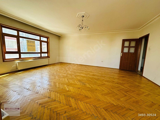 ÇÖLOĞLUNDAN CEVİZLİDERE CAD YANI KATTA ÖN KÖŞE BAŞI GENİŞ BALKON - Görsel 9