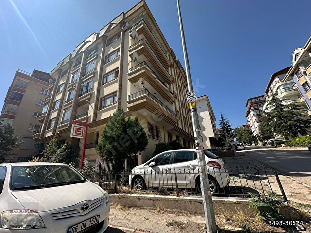 ÇÖLOĞLUNDAN CEVİZLİDERE CAD YANI KATTA ÖN KÖŞE BAŞI GENİŞ BALKON - Görsel 2