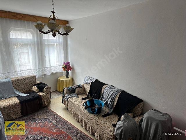 ÇARŞI İÇERİSİN DE SATILIK UYGUN FİYAT 3+1 DAİRE - Görsel 8